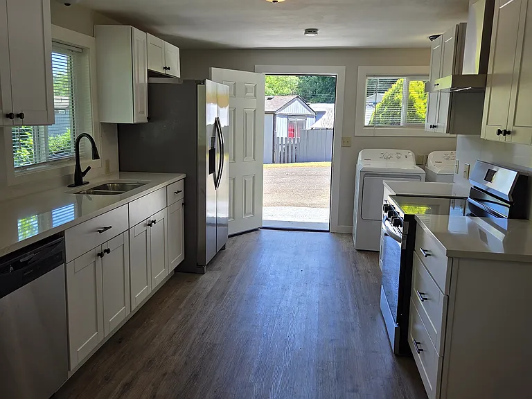 16405 Maple Valley Hwy #A1 — Photo 5
