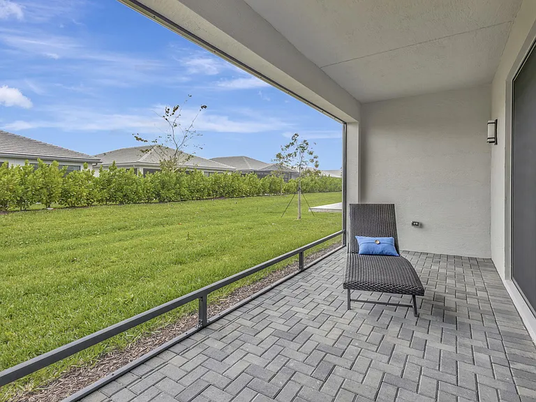 12557 SW Rain River Dr — Photo 11