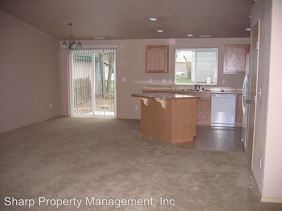 4th image of 629 Cc St