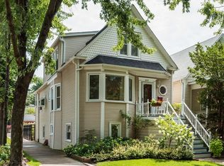 3655 N Tripp Ave, Chicago, IL 60641