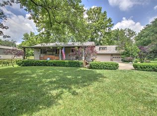 28 Josephine Dr, Decatur, IL 62526