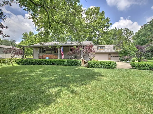 28 Josephine Dr, Decatur, IL 62526
