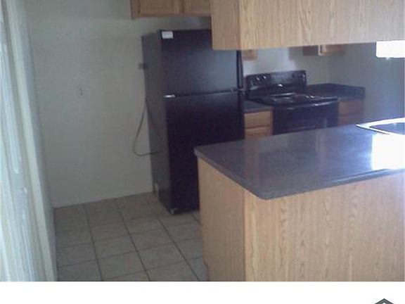 2nd image of 2679 W Ocotillo Rd