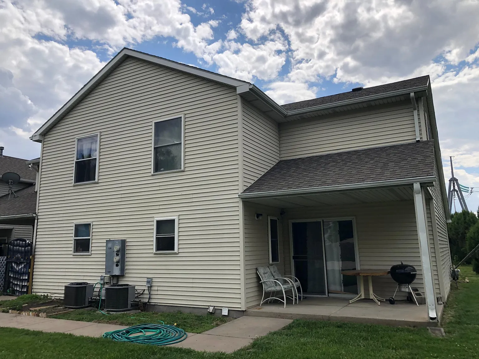 3 bed, 1200 sqft, $1,600 — Photo 3