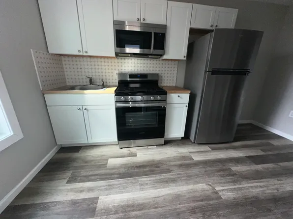 23 Westervelt Place image 1 of 8