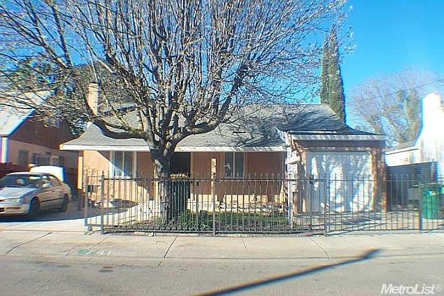 1st image of 741 S Shasta Ave