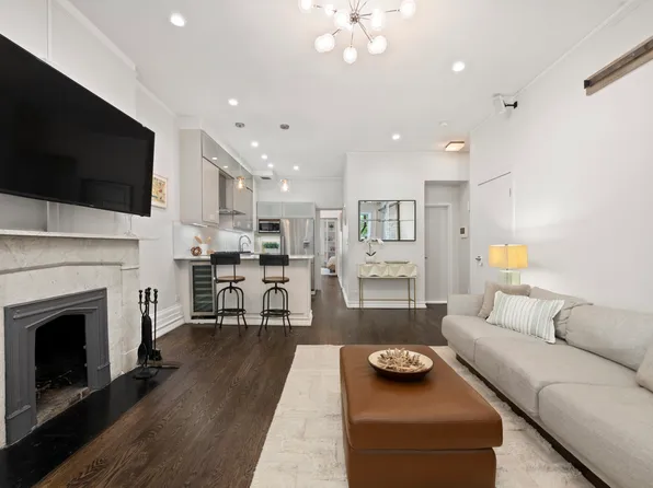 134 East 16th Street 5/6 image 2 of 9