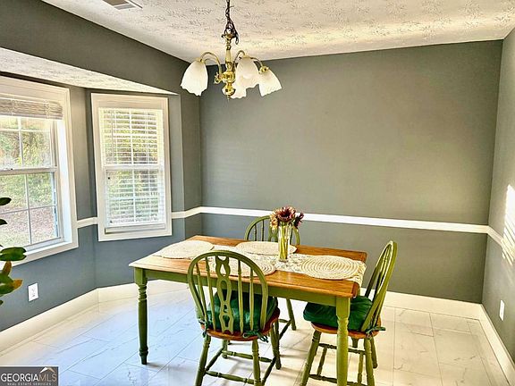 3rd image of 3310 Stratton Ln