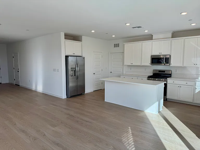 12680 Patagonian Way — Photo 8