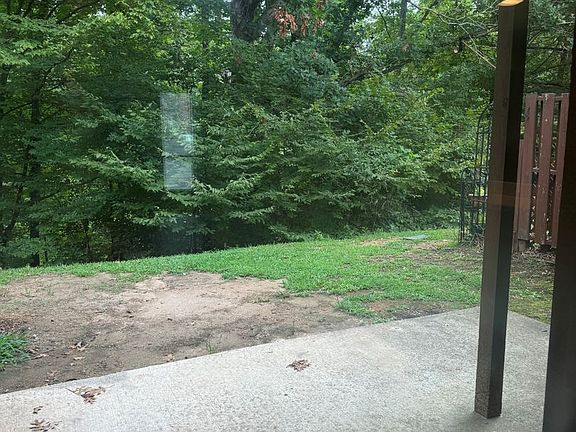 5th image of 309 Rock Knoll Dr