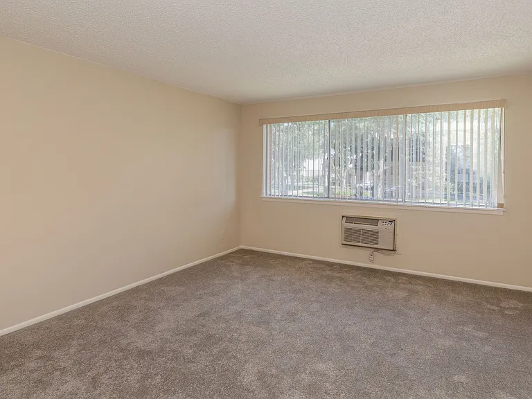 Bunnell Apartments — Photo 4
