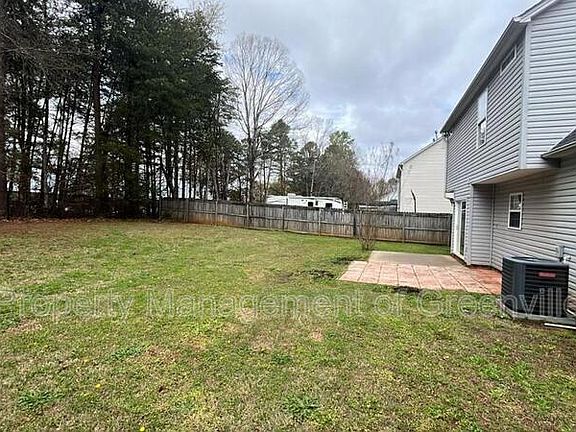 2nd image of 243 W Pheasant Hill Dr