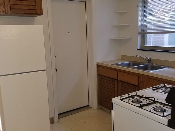 5th image of 3438-3448 E Broad St #7628FDF00