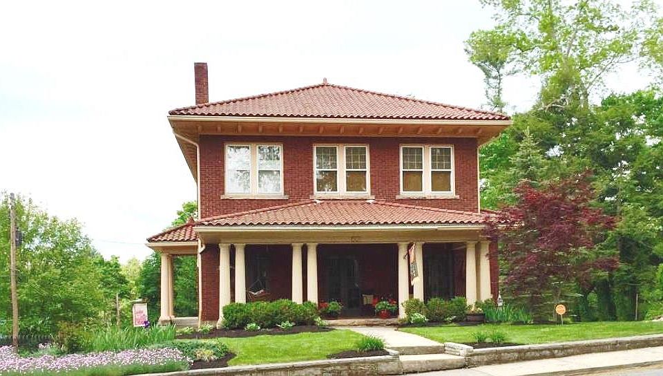 1st image of 601 Woodlawn Ave