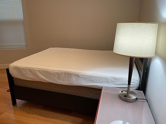 4th image of 716 S Claremont Ave Unit 3