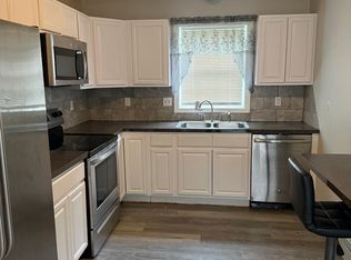 12 Harbison Ave FLOOR 1, Hartford, CT 06106