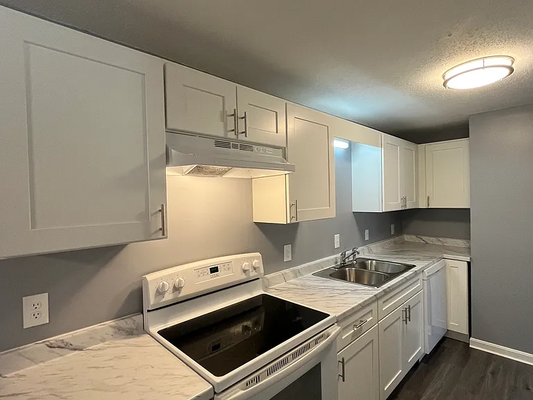 1261 Church St #84 — Photo 7