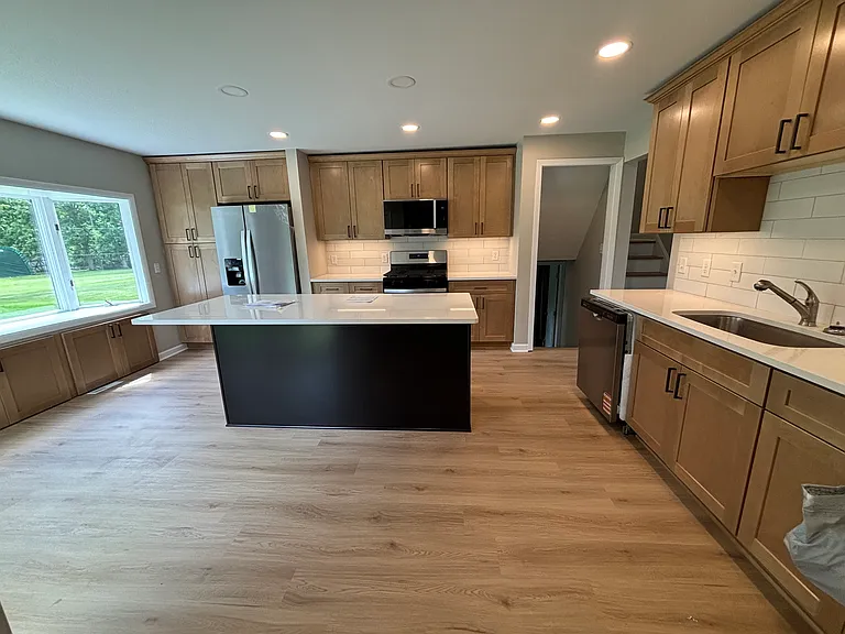 374 Whittier Rd — Photo 17