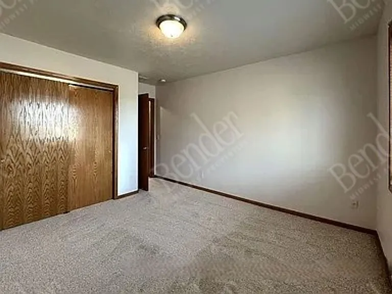 314 N 9th Ave — Photo 9