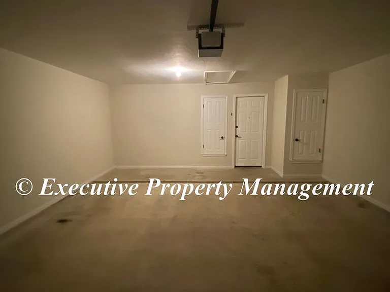 917 Whirlaway Dr — Photo 21
