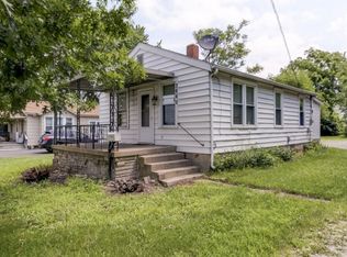 3660 N Woodford St, Decatur, IL 62526