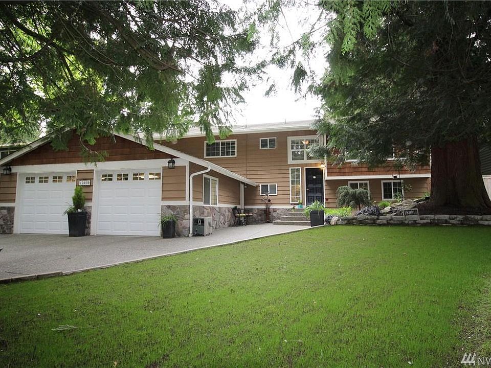 1st image of 12030 NE 65th St