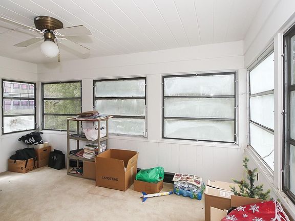 5th image of 28461 W Kelsey Ct