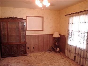 2nd image of 19471 Renwood Ave