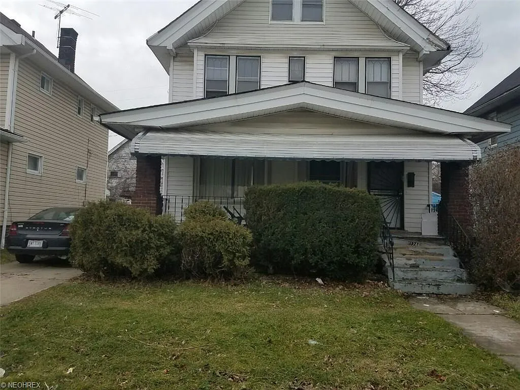 1244 E 135th St photo 1