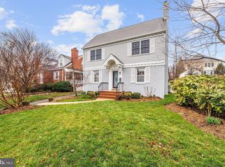 5711 25th Rd N, Arlington, VA 22207