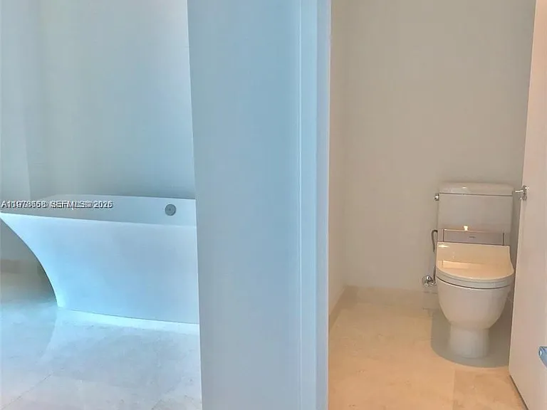17111 Biscayne Blvd #408 — Photo 13