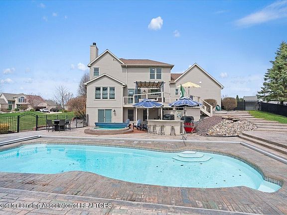 5th image of 3407 Hidden Ridge Dr