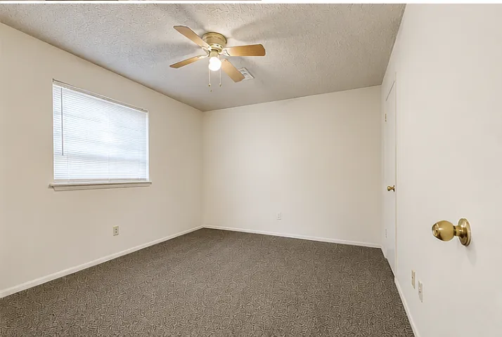 1317 McGregor Dr — Photo 11