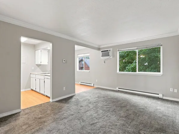 222 N Hutchinson Rd APT 202, Spokane, WA 99212