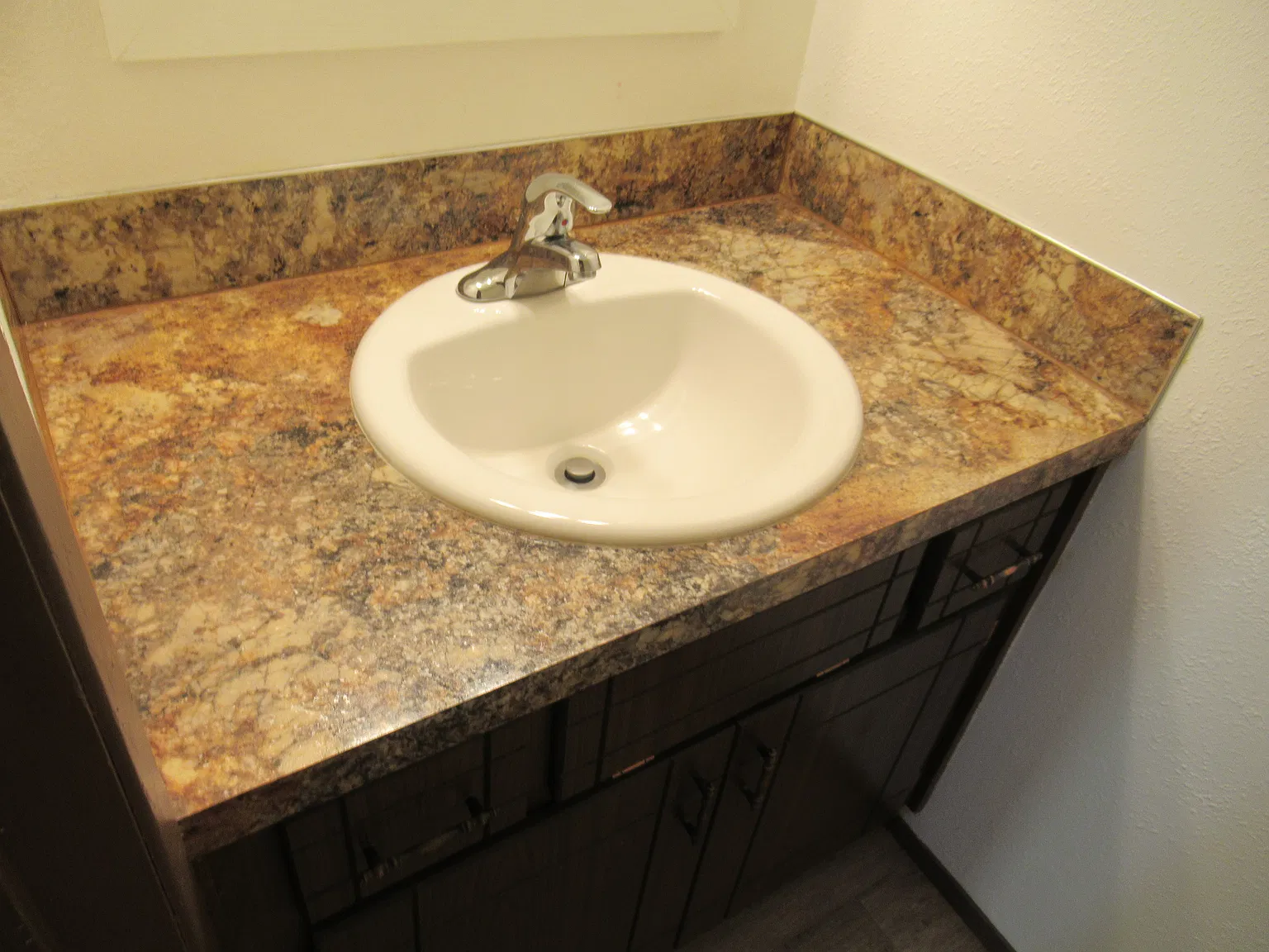 2 bed, 1.5 bath, 1000 sqft, $1,850 — Photo 3
