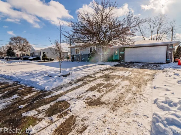 30645 Dru Ave, Romulus, MI 48174