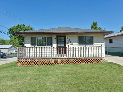 2015 Gilboa Ave, Zion, IL, 60099