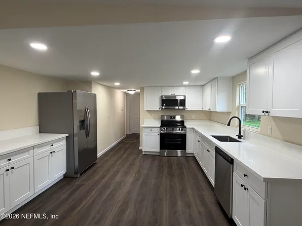 6095 TAYLOR Road, Jacksonville, FL 32234