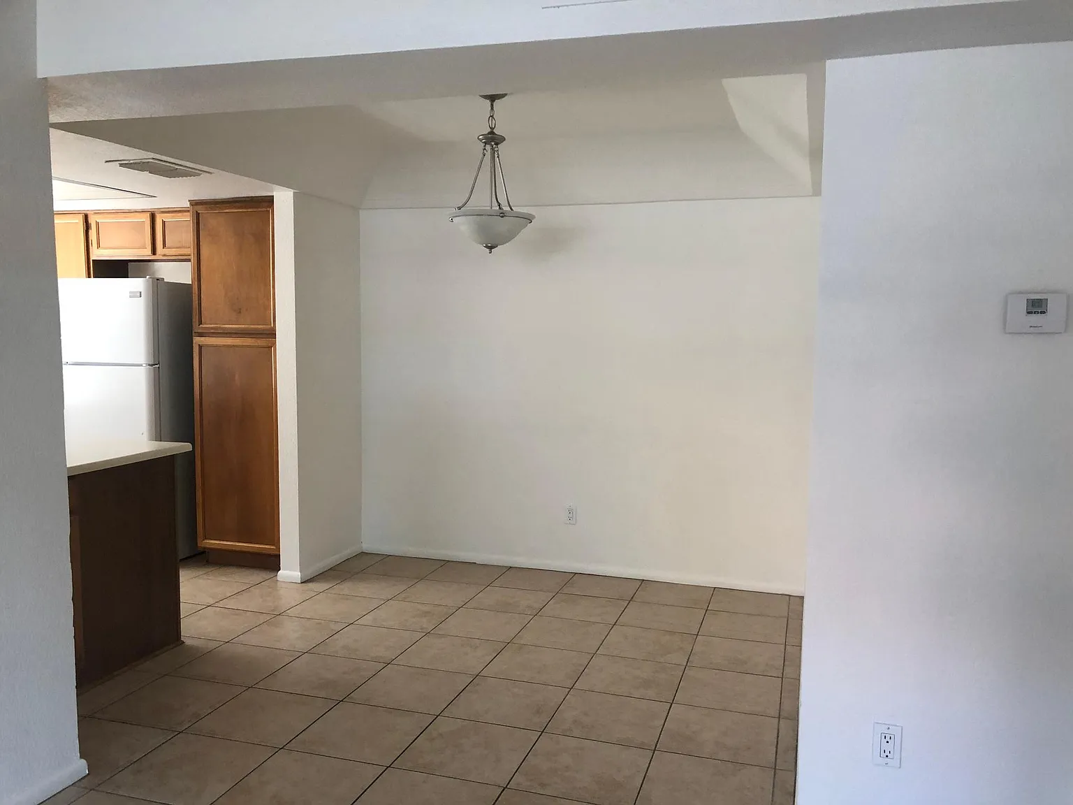2 bed, 1084 sqft, $1,600 — Photo 4