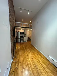 Rented by KNOCKKNOCK LLC