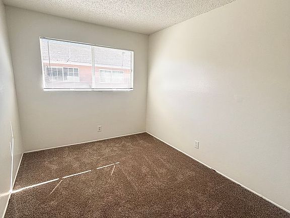 5th image of 417 N L St #C