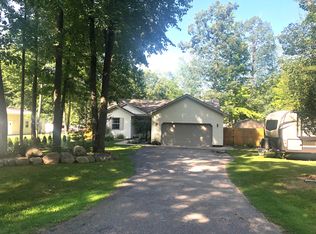 640 Goldenrod Dr, Houghton lake, MI 48629