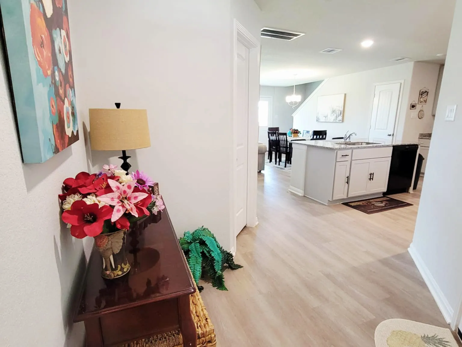 4 bed, 2.5 bath, 1745 sqft, $2,199 — Photo 3