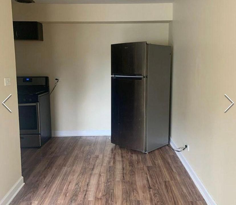 2nd image of 480 W 16th St APT 3