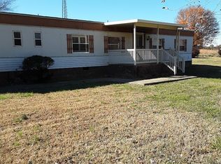 4044 Sawmill Rd, Winston Salem, NC 27107