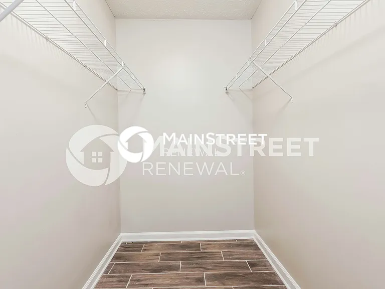 WM - Walk In Closet