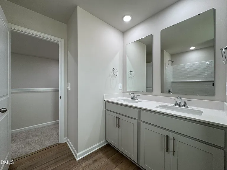 101 Klamath Dr — Photo 24