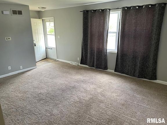 2nd image of 2020 W Glen Ave