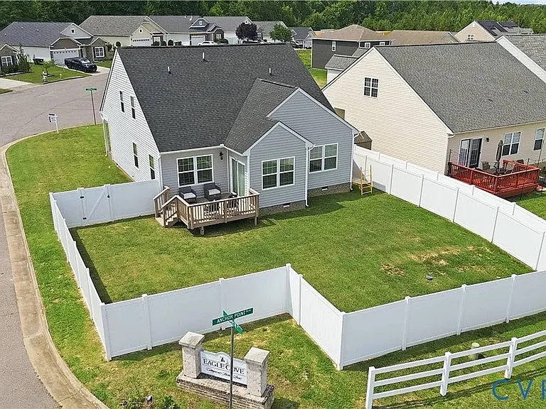 3901 Lighthouse Ln — Photo 25