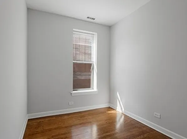 7700 N Marshfield Ave, Chicago, IL